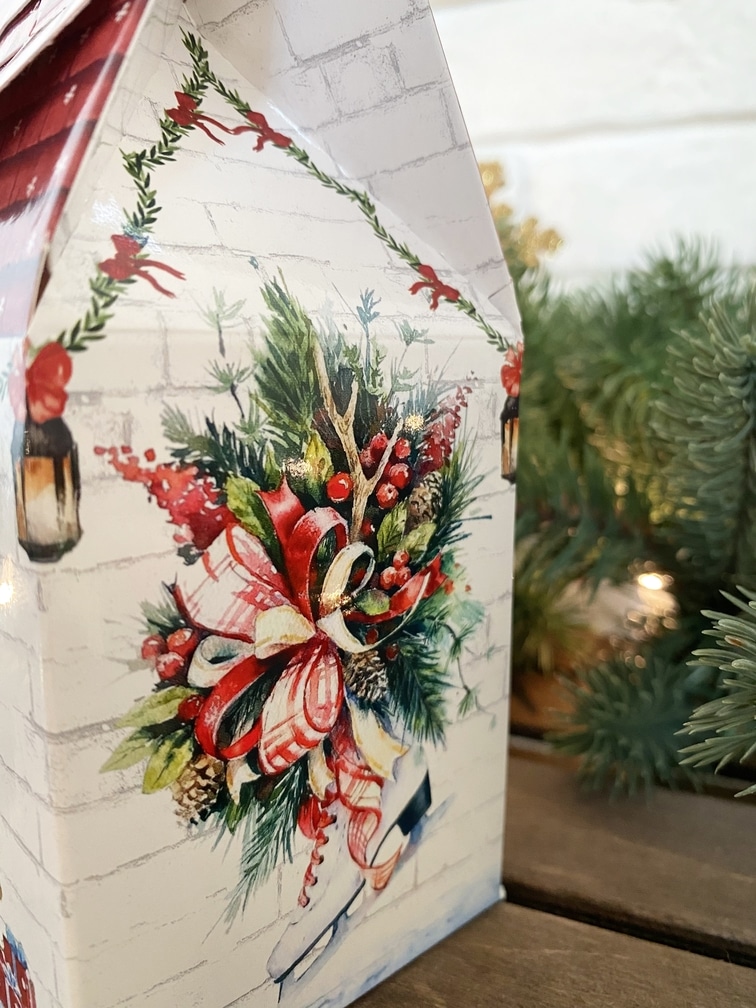 Коробка новогодняя подарочная Тёплая сказка, 91х70х157 (+30) мм (домик) — изображение 4